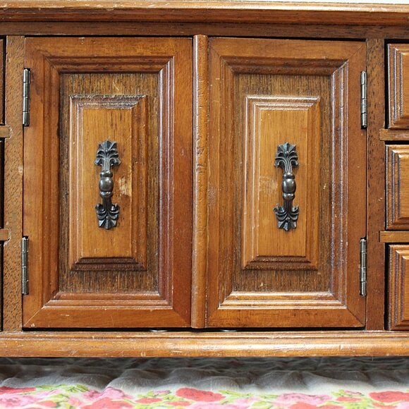 Vintage Wood Jewelry Box: 1970s Vanity Storage with Drawers - Picture 5 of 16